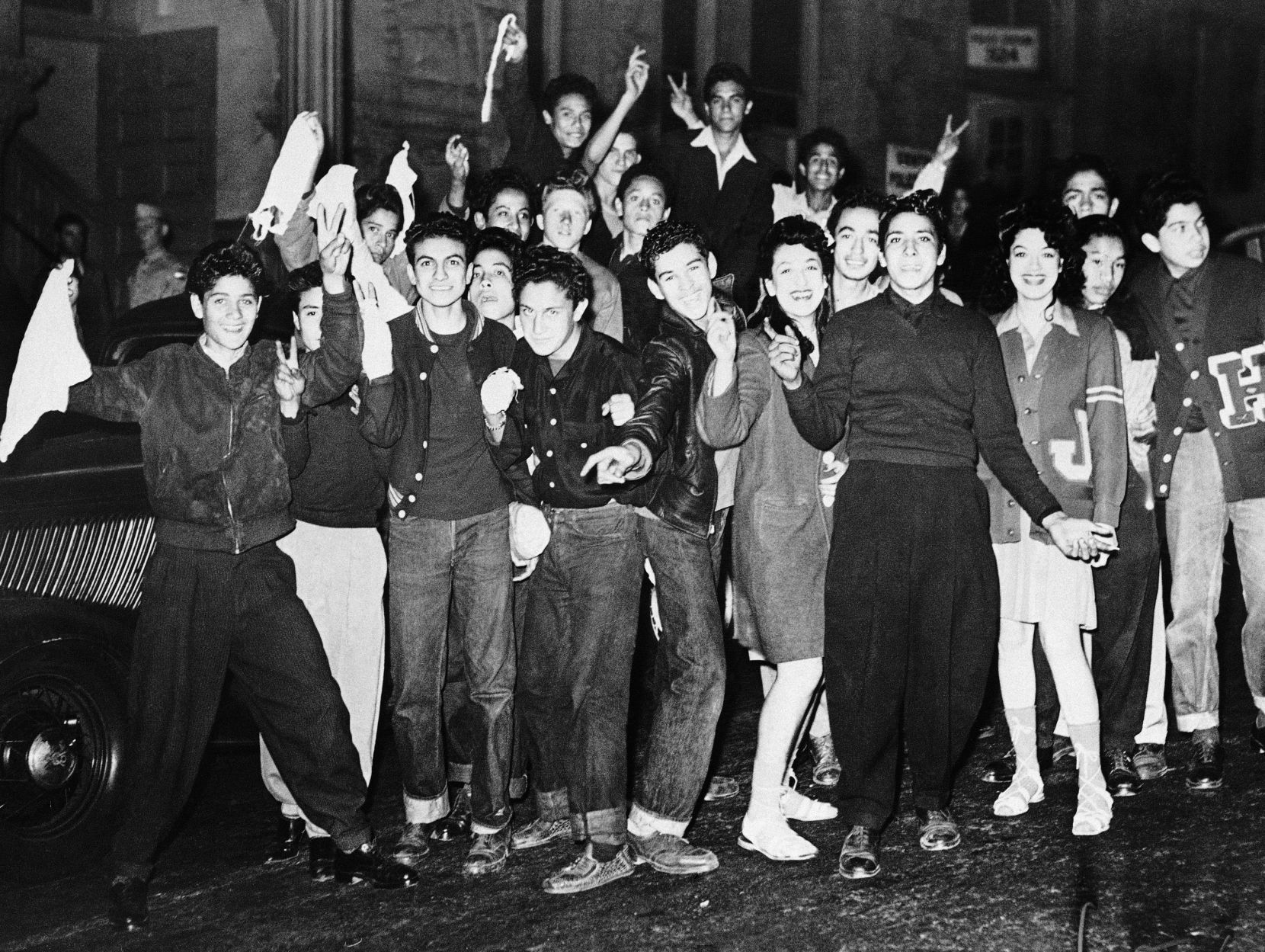 1943: Zoot Suit Truce